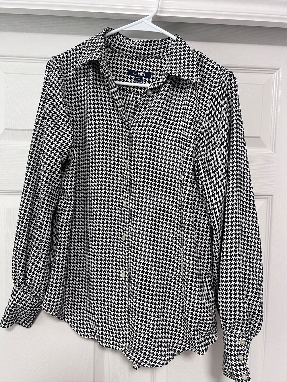 Chaps Black & White Houndstooth Button-Down Shirt